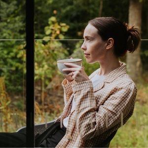 Meet your Posher, Elexa